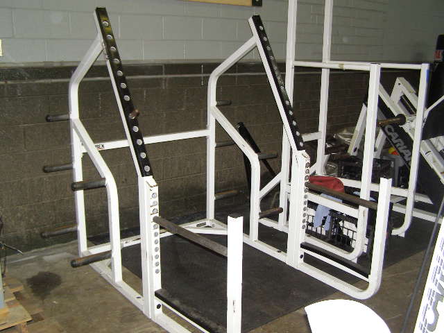 What is this called? I like that it's shorter than a power rack and ...